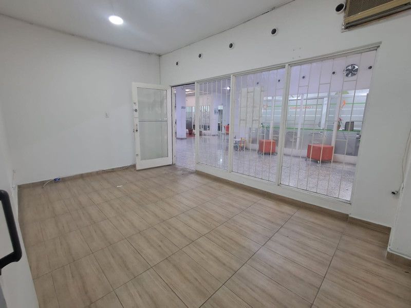 Local en arriendo Antioquia Medellín San Bernardo 40 m2 Habitaciones 0 Baños 0 Garajes 0 Precio $2300000