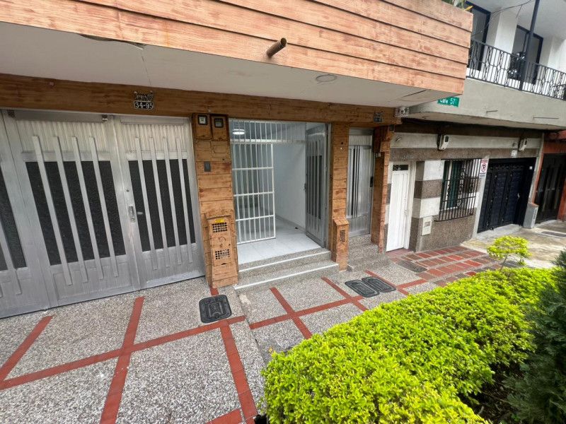 Local en arriendo Antioquia Medellín Enciso 20 m2 Habitaciones 0 Baños 1 Garajes 0 Precio $1500000