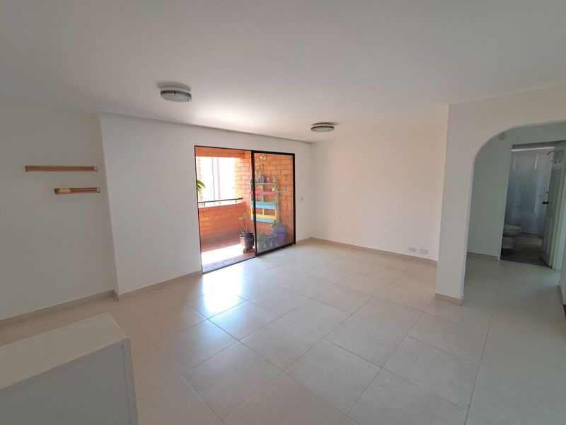 Apartamento en arriendo Antioquia Medellín Urbanizacion Carlos E Restrepo 80 m2 Habitaciones 3 Baños 2 Garajes 1 Precio $3300000