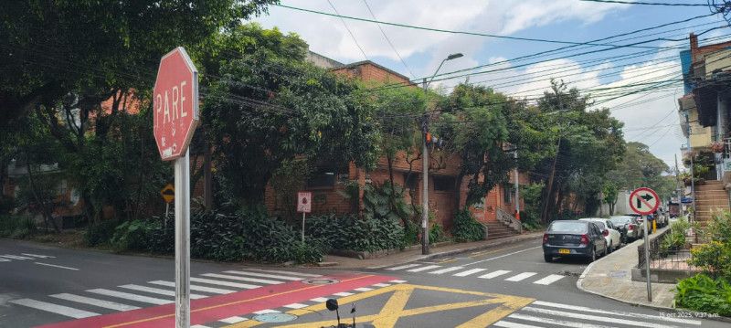 Local en arriendo Antioquia Envigado Alcalá 25 m2 Habitaciones 0 Baños 1 Garajes 0 Precio $2450000