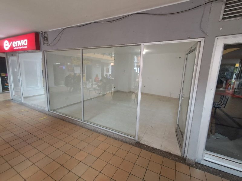 Local en venta Cundinamarca Bogotá Santa Rosa 24 m2 Habitaciones 0 Baños 0 Garajes 0 Precio $300000000