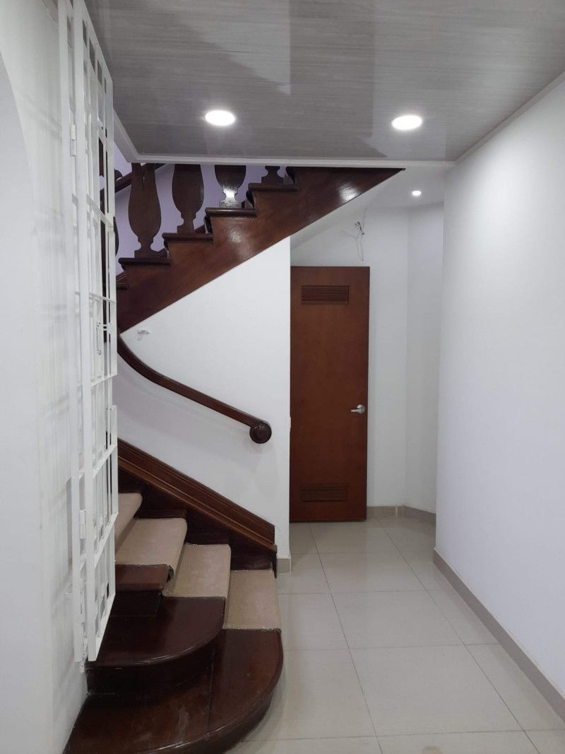 Oficina en arriendo Cundinamarca Bogotá Santa Teresita 85 m2 Habitaciones 0 Baños 2 Garajes 0 Precio $3950000