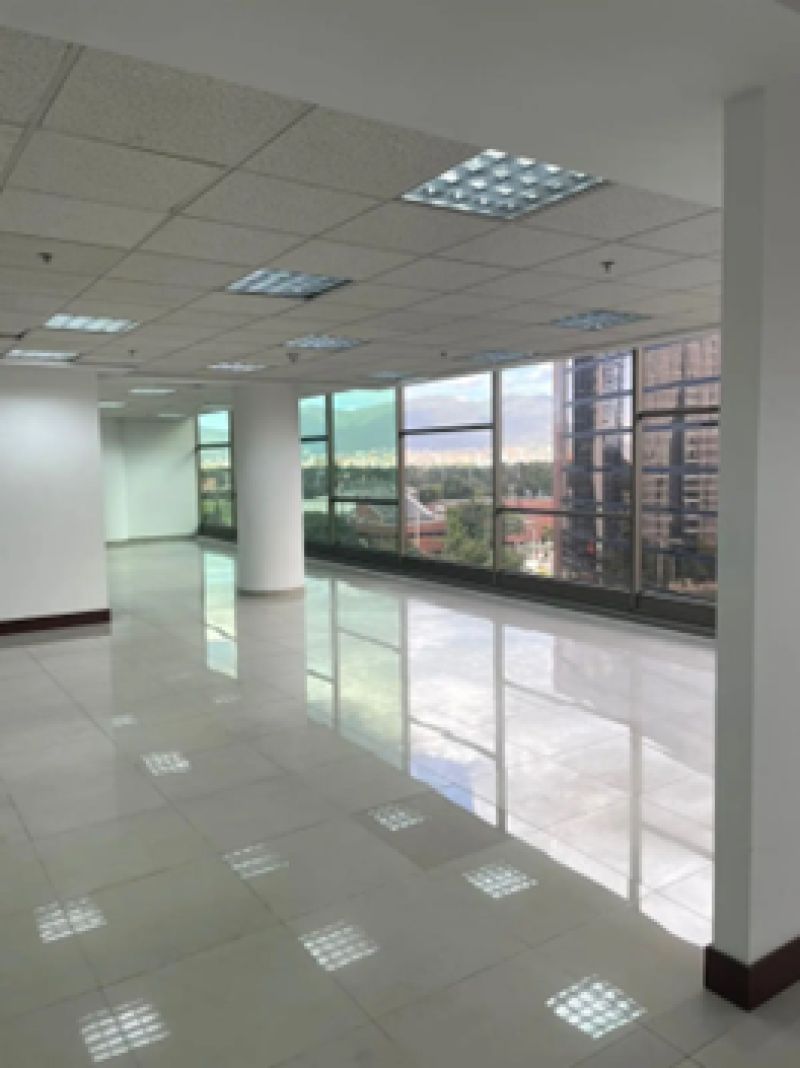 Oficina en arriendo Cundinamarca Bogotá La Esperanza Norte 195 m2 Habitaciones 0 Baños 1 Garajes 6 Precio $16326583