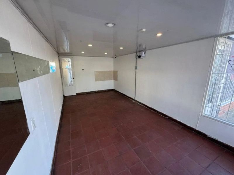 Local en venta Cundinamarca Bogotá Los Andes 21 m2 Habitaciones 0 Baños 1 Garajes 0 Precio $170000000