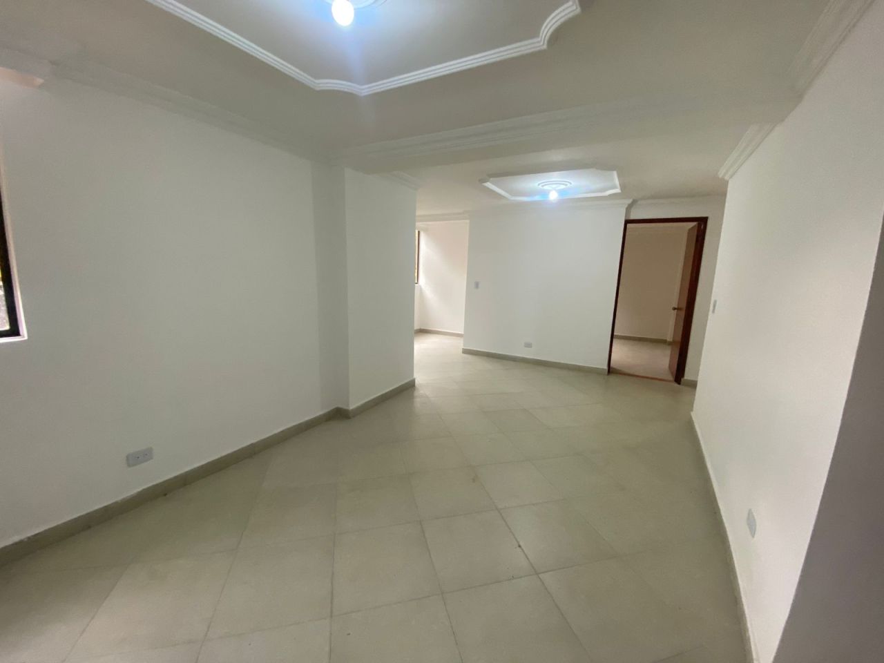 Apartamento en arriendo Antioquia Itagüí Las Américas 75 m2 Habitaciones 3 Baños 2 Garajes 0 Precio $2400000