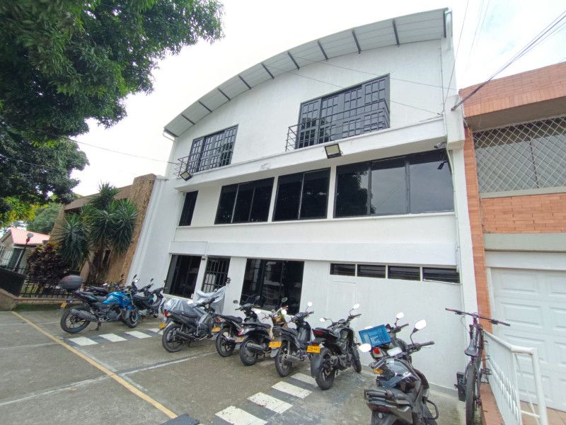 Oficina en arriendo Valle Del Cauca Cali Popular 88 m2 Habitaciones 0 Baños 2 Garajes 0 Precio $4700000