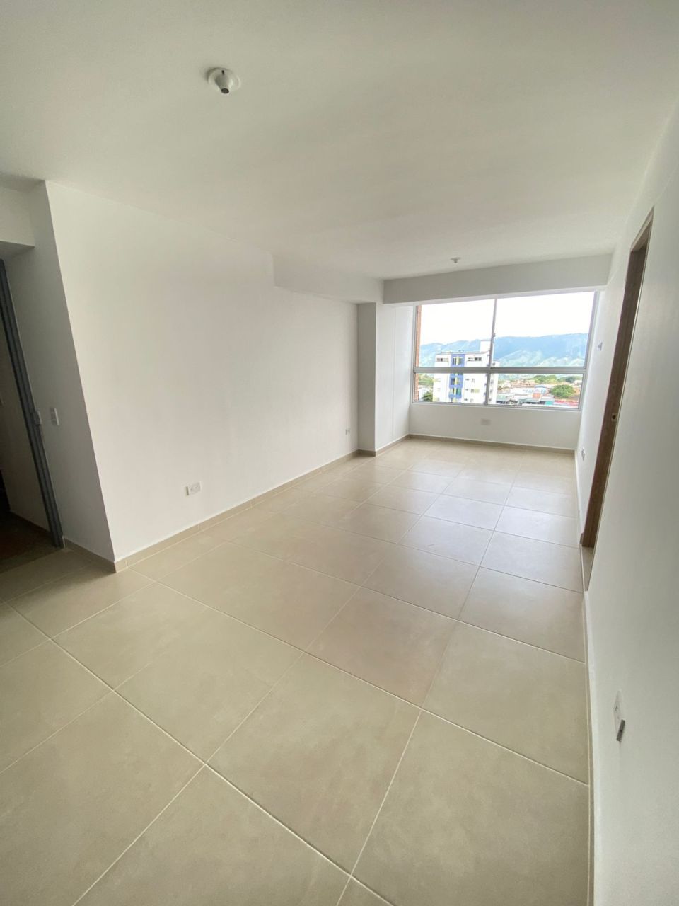 Apartamento en arriendo Santander Bucaramanga Comuneros 77 m2 Habitaciones 3 Baños 2 Garajes 1 Precio $1900000
