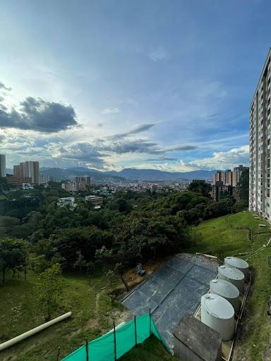 Apartamento en arriendo Antioquia Envigado La Mina 56 m2 Habitaciones 3 Baños 2 Garajes 1 Precio $2300000