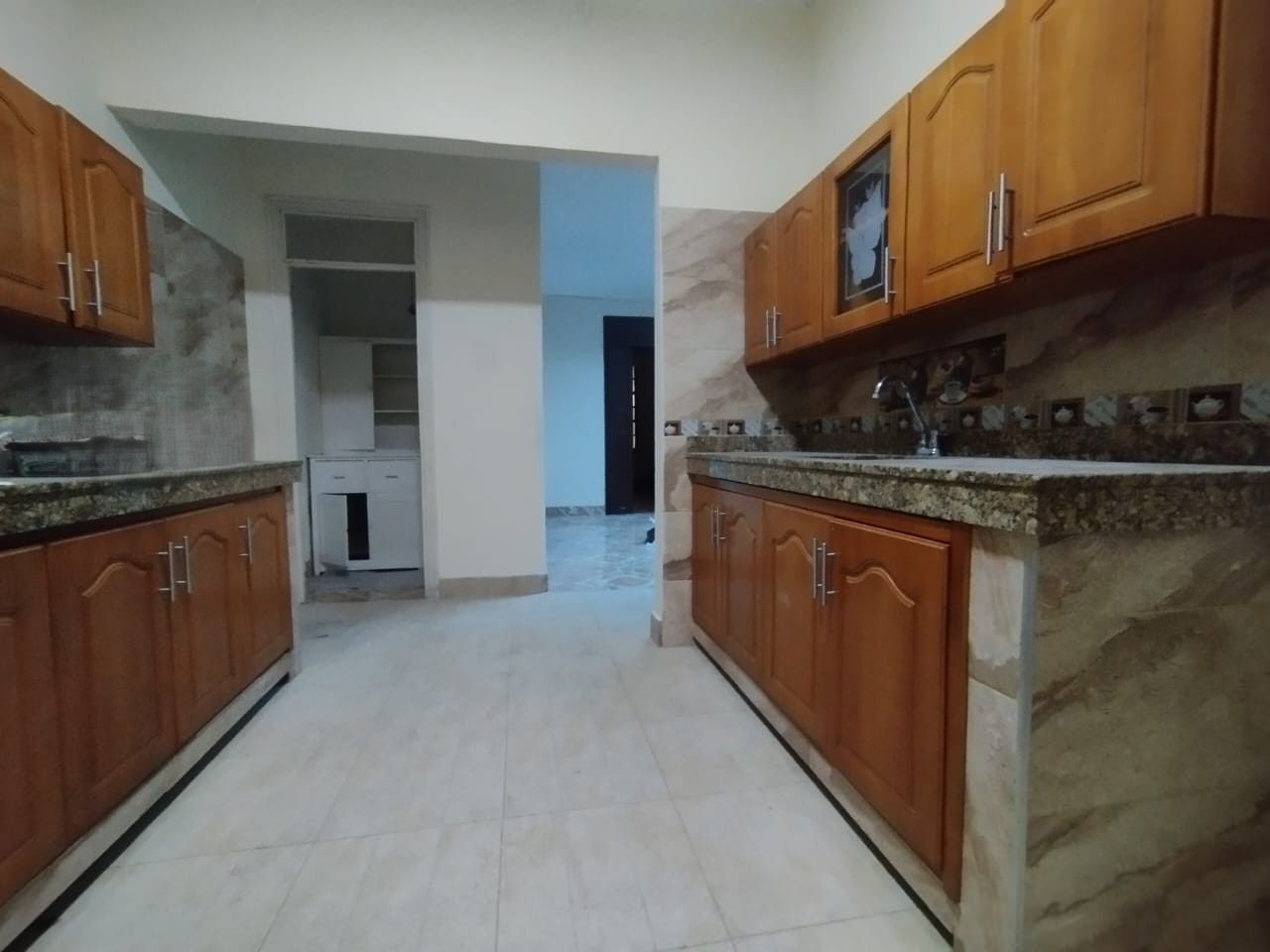 Casa en arriendo Antioquia Medellín Prado 270 m2 Habitaciones 8 Baños 4 Garajes 0 Precio $9000000