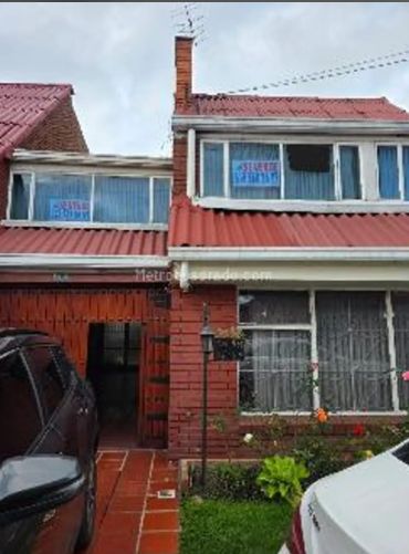 Casa en venta Cundinamarca Bogotá La Patria 313 m2 Habitaciones 5 Baños 5 Garajes 4 Precio $930000000