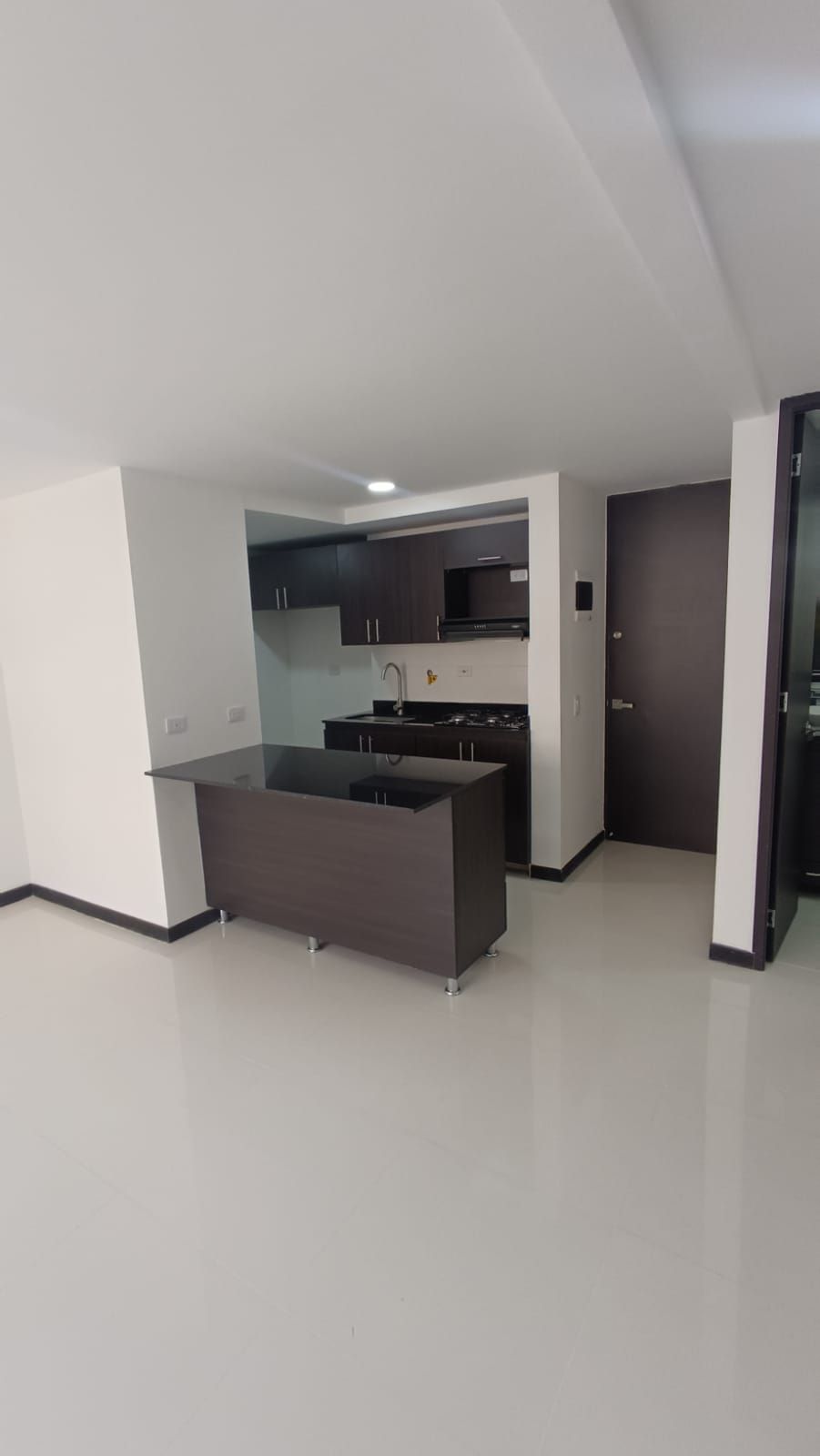 Apartamento en arriendo Antioquia Marinilla La Industrial 67 m2 Habitaciones 3 Baños 2 Garajes 1 Precio $1750000