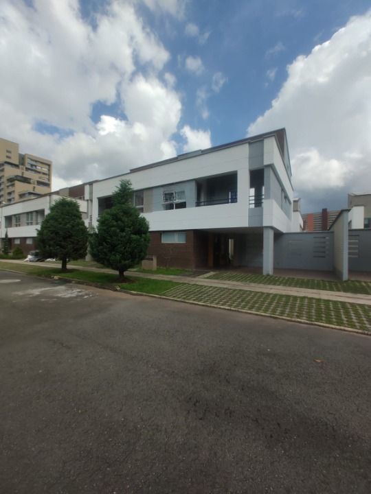 Casa en arriendo Antioquia Rionegro El Porvenir 230 m2 Habitaciones 4 Baños 3 Garajes 0 Precio $6800000