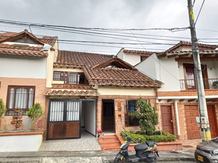 Casa en arriendo Antioquia Rionegro San Antonio 160 m2 Habitaciones 4 Baños 3 Garajes 0 Precio $2700000