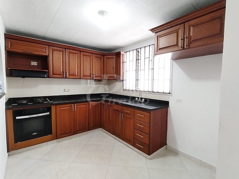 Apartamento en arriendo Antioquia Envigado La Mesa 130 m2 Habitaciones 5 Baños 2 Garajes 0 Precio $3500000