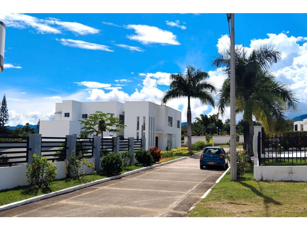 Casa Campestre en venta Cundinamarca Fusagasugá Fusagasuga 250 m2 Habitaciones 4 Baños 5 Garajes 3 Precio $1240000000