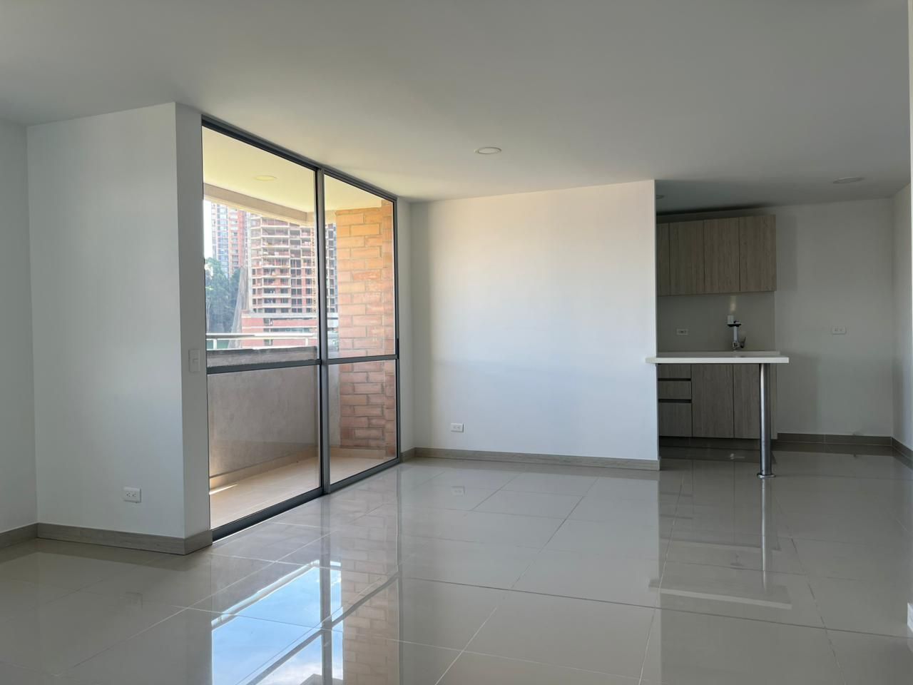Apartamento en arriendo Antioquia Envigado San José 72 m2 Habitaciones 2 Baños 2 Garajes 1 Precio $3550000