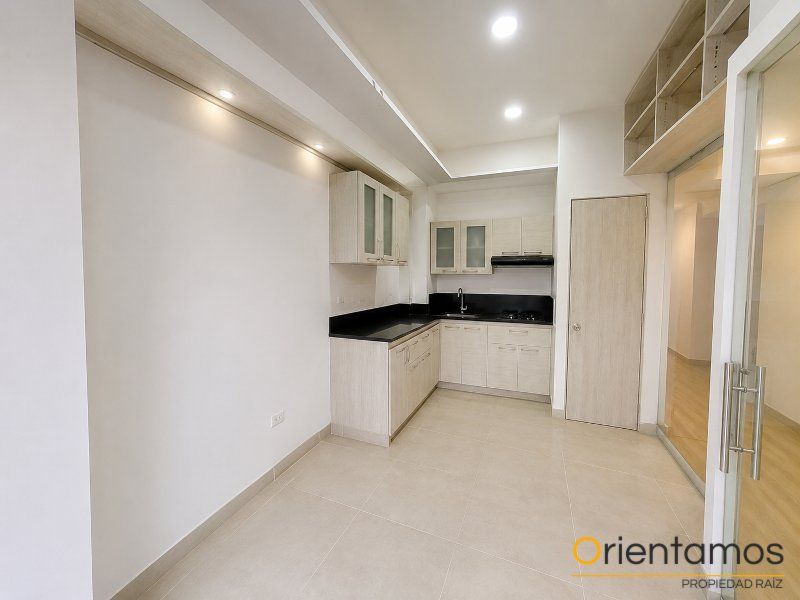 Oficina en arriendo Antioquia Medellín Suramericana 12 m2 Habitaciones 0 Baños 0 Garajes 0 Precio $3500000