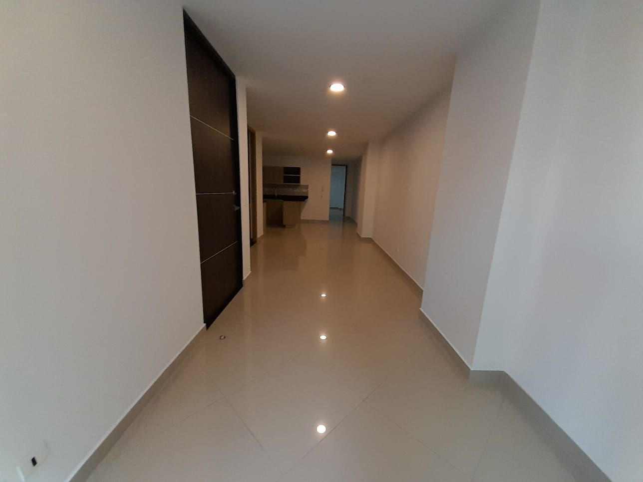 Apartamento en arriendo Antioquia Medellín El Nogal- Los Almendros 92 m2 Habitaciones 2 Baños 2 Garajes 1 Precio $3800000