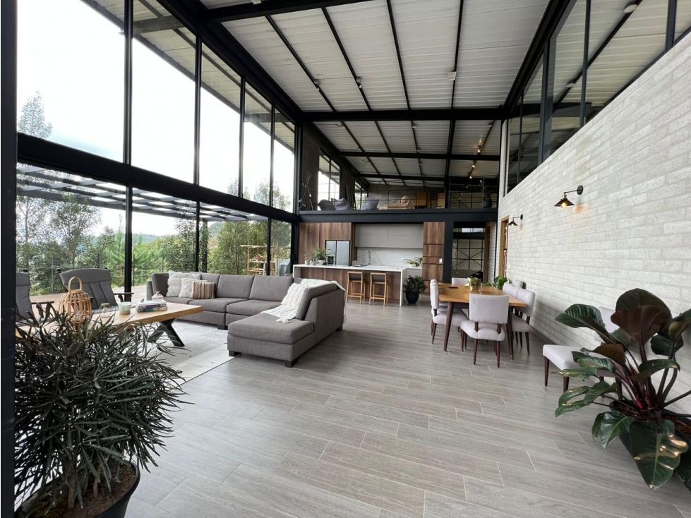 Casa en arriendo Antioquia El Retiro El Retiro 460 m2 Habitaciones 3 Baños 4 Garajes 2 Precio $14500000