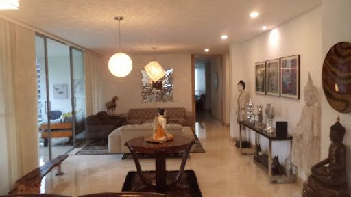 Apartamento en arriendo Antioquia Medellín Alejandria 290 m2 Habitaciones 3 Baños 4 Garajes 4 Precio $17000000
