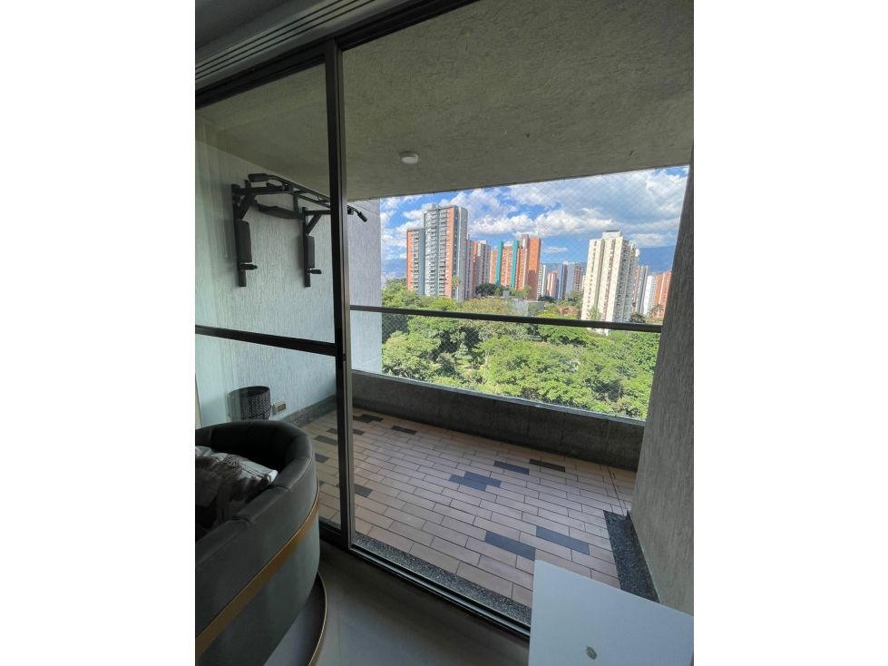 Apartamento en venta Antioquia Medellín Loma De Los Bernal 100 m2 Habitaciones 3 Baños 2 Garajes 1 Precio $760000000