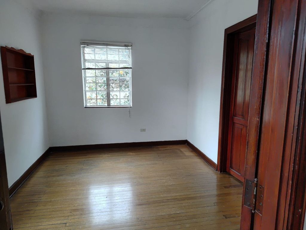 Casa en arriendo Cundinamarca Bogotá Palermo 340 m2 Habitaciones 8 Baños 4 Garajes 3 Precio $8000000