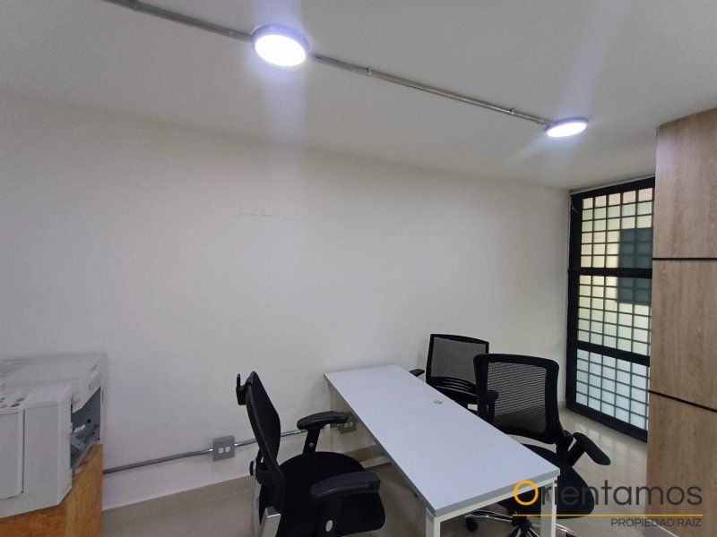 Oficina en arriendo Antioquia Medellín Suramericana 12 m2 Habitaciones 0 Baños 0 Garajes 0 Precio $2500000
