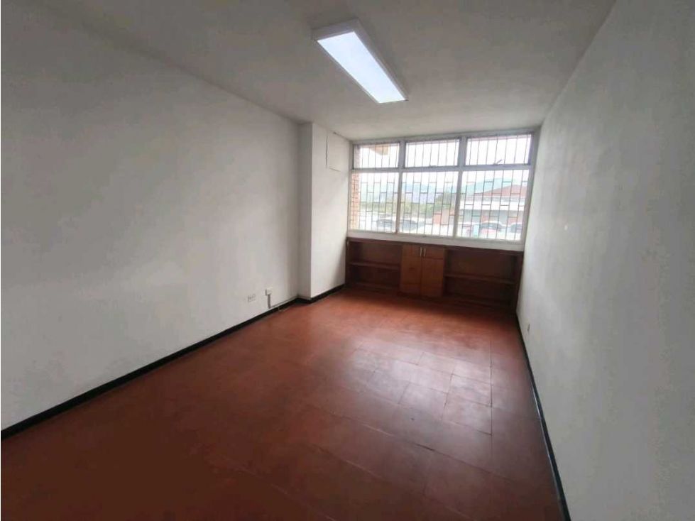 Oficina en venta Valle Del Cauca Yumbo Yumbo 60 m2 Habitaciones 0 Baños 1 Garajes 2 Precio $280000000