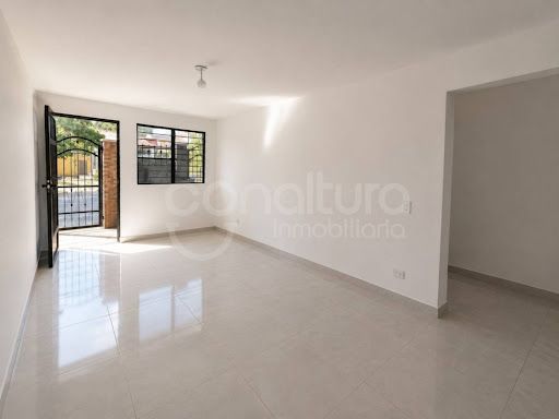 Apartamento en arriendo Antioquia Medellín San Bernardo 150 m2 Habitaciones 3 Baños 2 Garajes 0 Precio $4000000