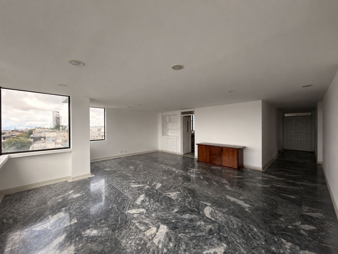Apartamento en arriendo o venta Risaralda Pereira Sector Plaza De Bolivar 116 m2 Habitaciones 3 Baños 2 Garajes 1 Precio venta $500000000 Precio arriendo $4000000