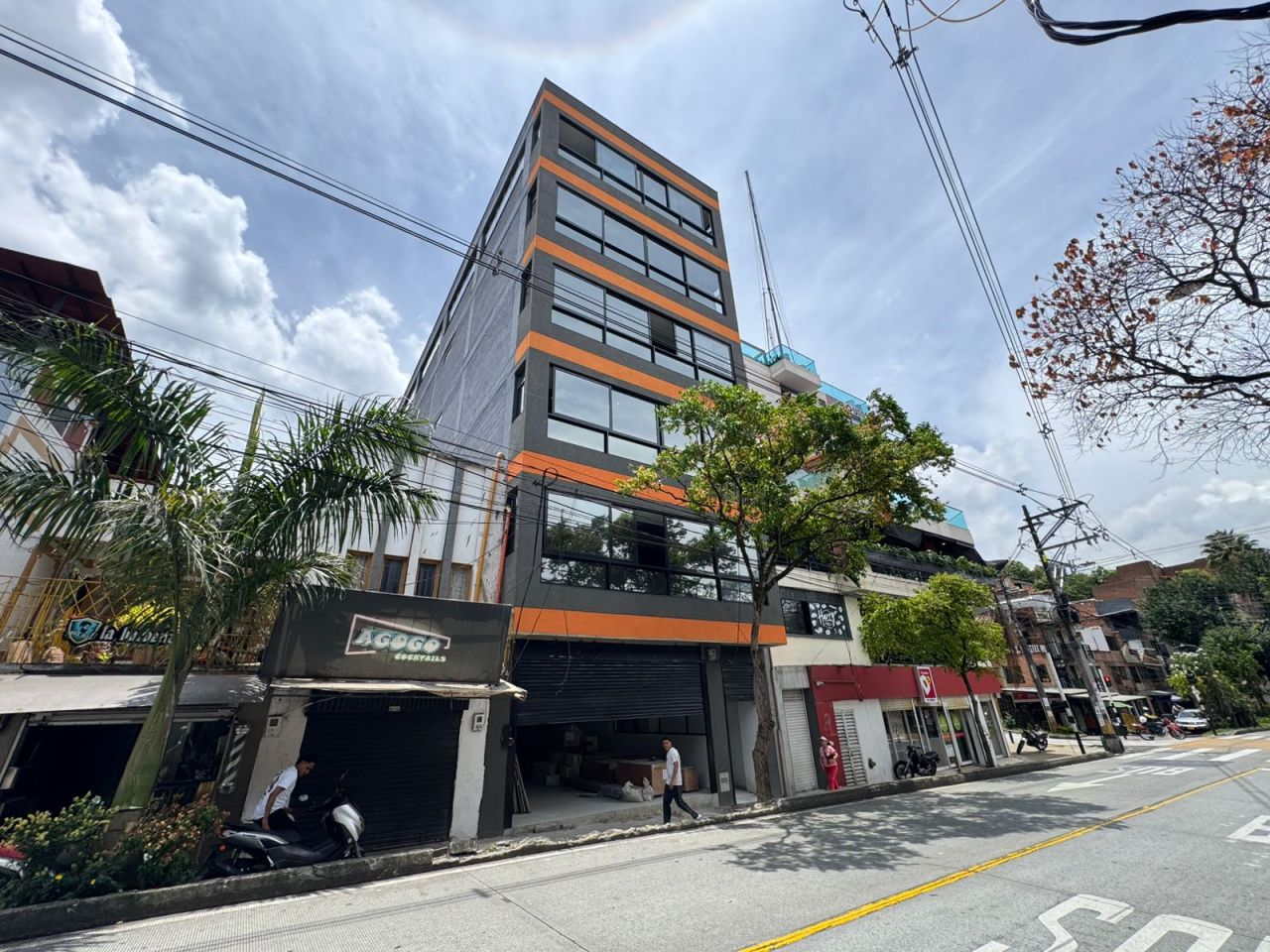 Local en arriendo Antioquia Medellín Manrique Central No1 310 m2 Habitaciones 0 Baños 5 Garajes 0 Precio $14900000