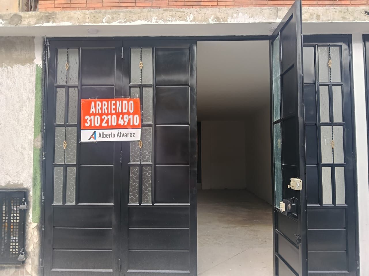 Bodega en arriendo Cundinamarca Bogotá Super Manzana 3 32 m2 Habitaciones 0 Baños 1 Garajes 0 Precio $1600000