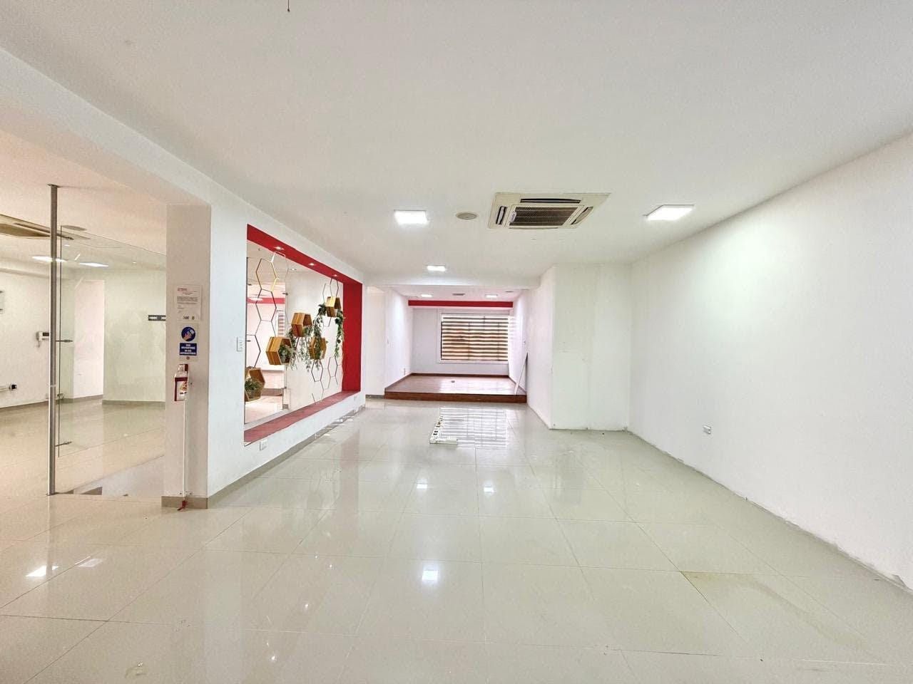 Local en arriendo Risaralda Pereira San Joaquin 110 m2 Habitaciones 0 Baños 1 Garajes 0 Precio $3300000