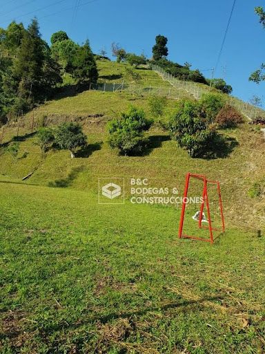 Finca en arriendo Antioquia Caldas Caldas 160 m2 Habitaciones 6 Baños 4 Garajes 3 Precio $5500000