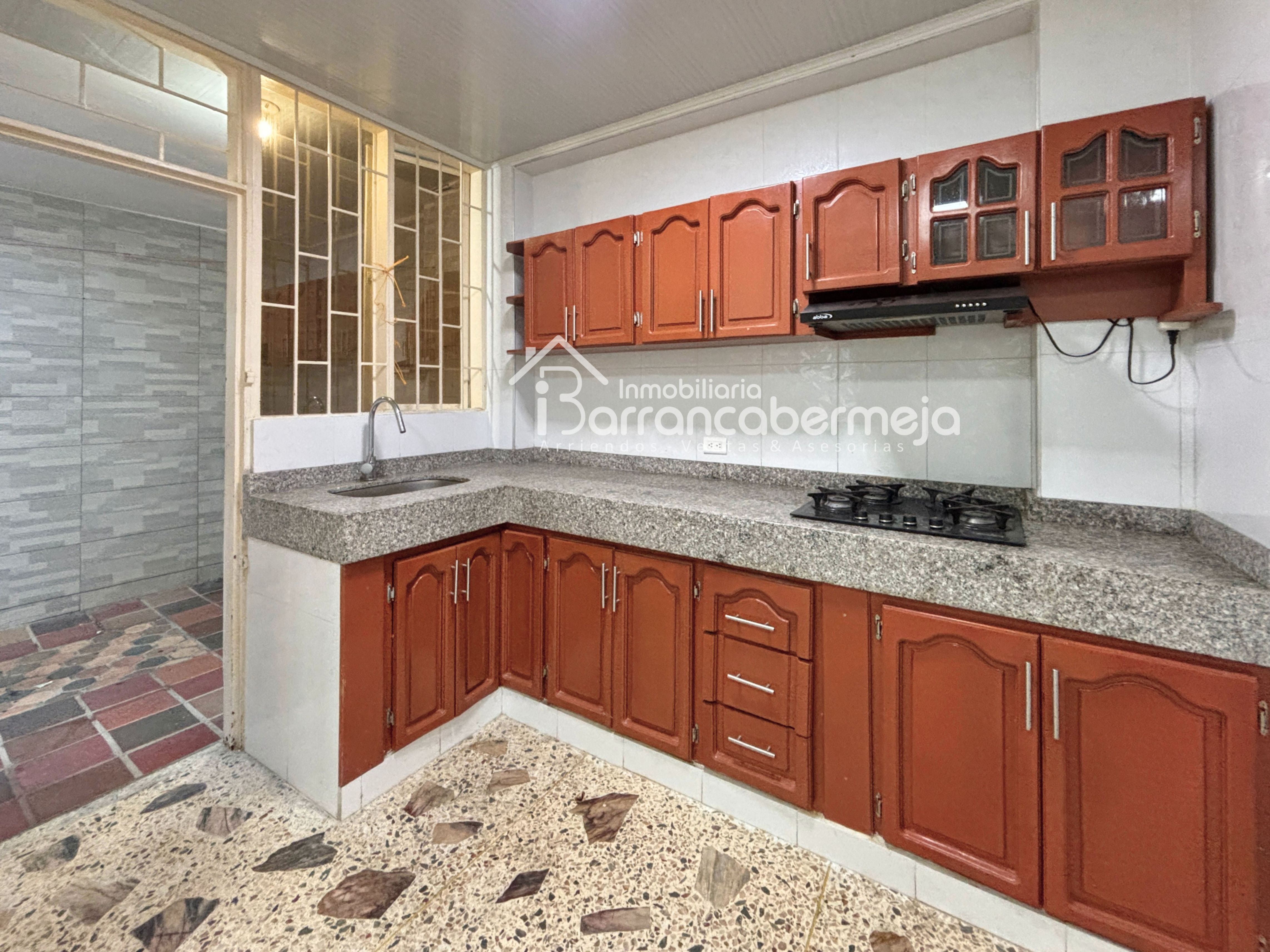 Casa en arriendo Santander Barrancabermeja Colombia 150 m2 Habitaciones 3 Baños 3 Garajes 1 Precio $2100000