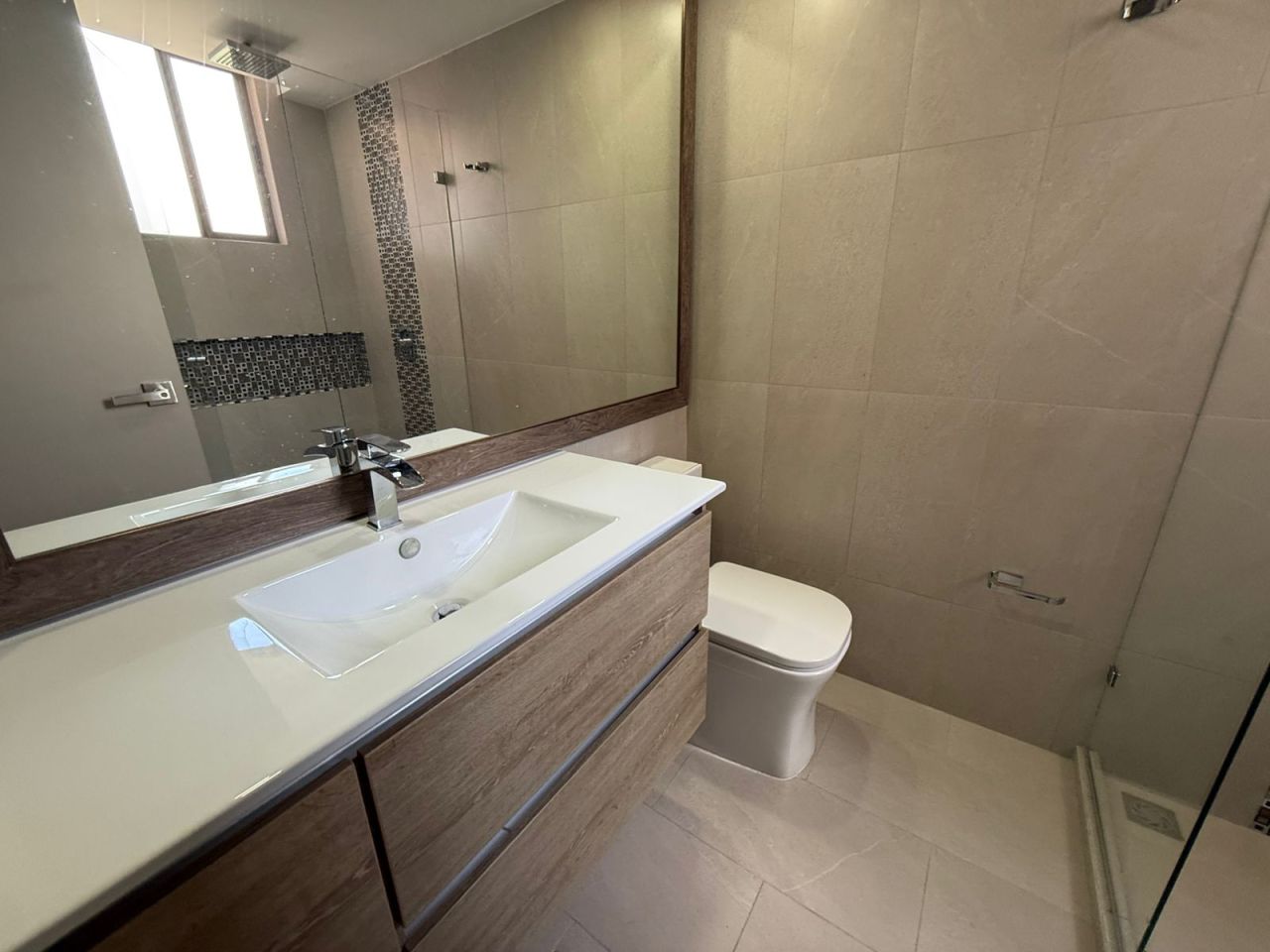 Apartamento en arriendo Antioquia Medellín Santa Maria De Los Angeles 124 m2 Habitaciones 3 Baños 2 Garajes 2 Precio $6900000