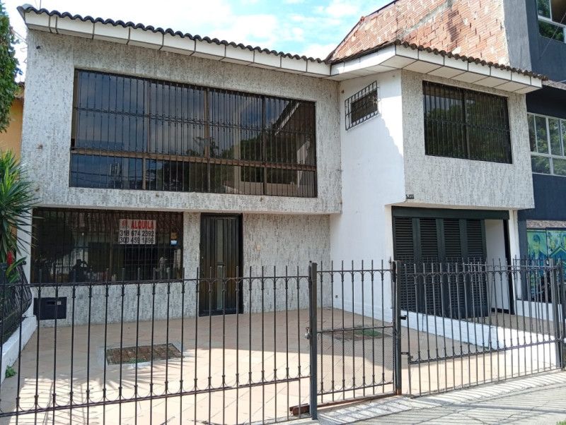 Casa en arriendo Valle Del Cauca Cali El Gran Limonar 280 m2 Habitaciones 4 Baños 4 Garajes 4 Precio $3800000