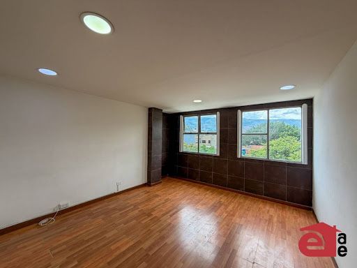 Oficina en arriendo Antioquia Medellín Cristo Rey 48 m2 Habitaciones 0 Baños 1 Garajes 0 Precio $2000000