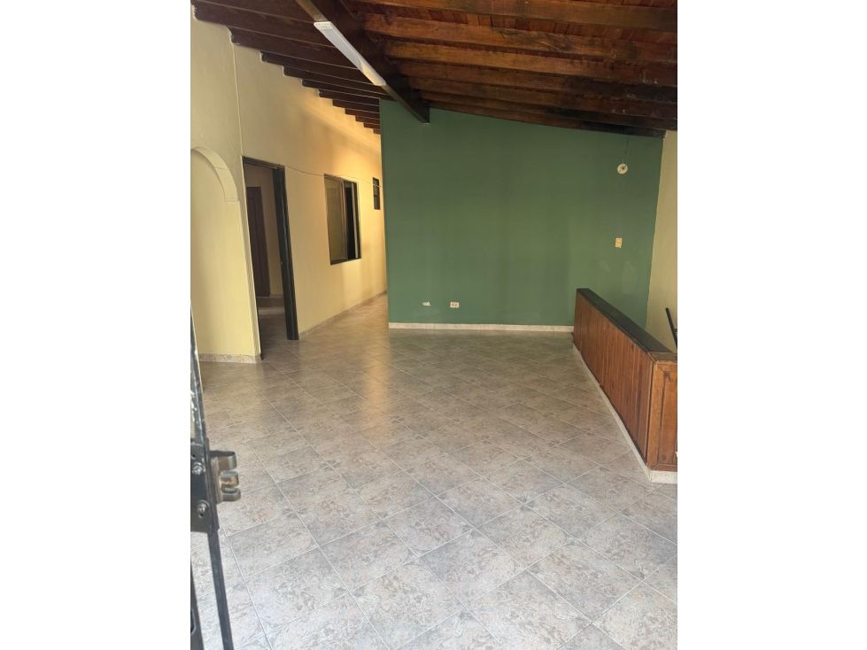 Casa en arriendo Antioquia Medellín Cucaracho 260 m2 Habitaciones 5 Baños 5 Garajes 0 Precio $4000000