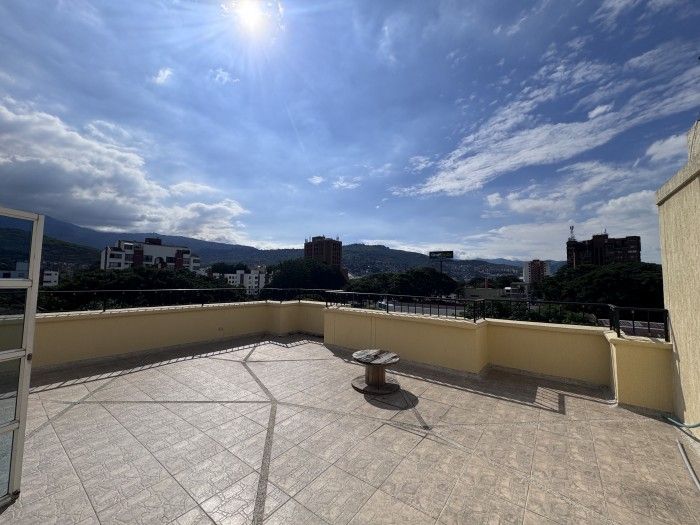Apartaestudio en venta Valle Del Cauca Cali Camino Real 24 m2 Habitaciones 1 Baños 1 Garajes 0 Precio $135000000