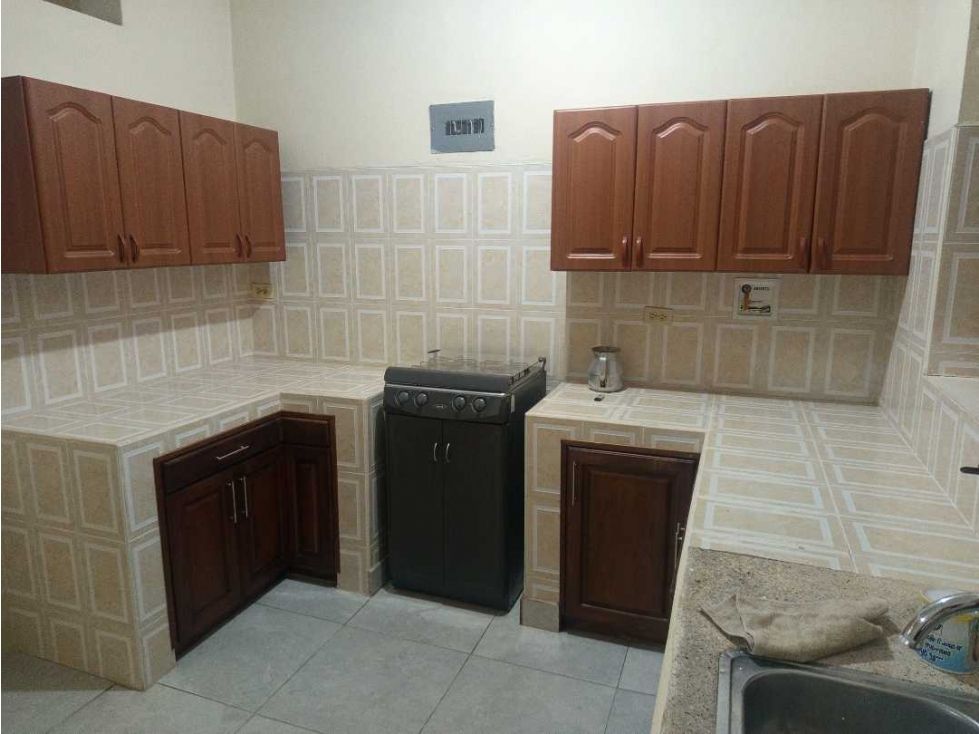 Casa en arriendo Antioquia Medellín La Gloria 182 m2 Habitaciones 5 Baños 2 Garajes 0 Precio $6000000