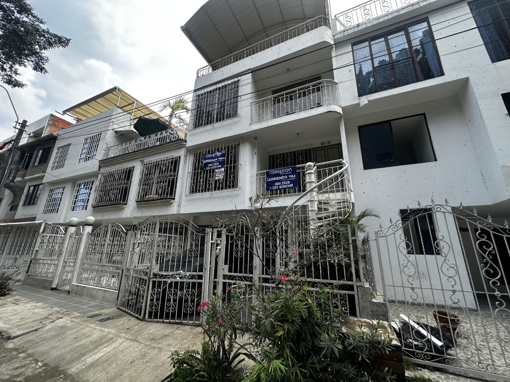 Casa en arriendo Valle Del Cauca Cali Caney 160 m2 Habitaciones 4 Baños 3 Garajes 0 Precio $2320000