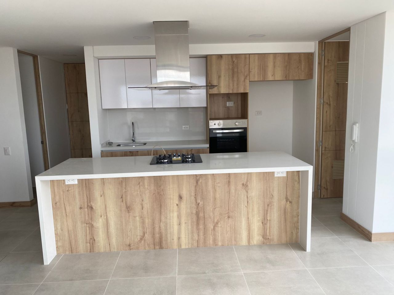 Apartamento en venta Valle Del Cauca Cali Lili 114 m2 Habitaciones 3 Baños 2 Garajes 1 Precio $850000000