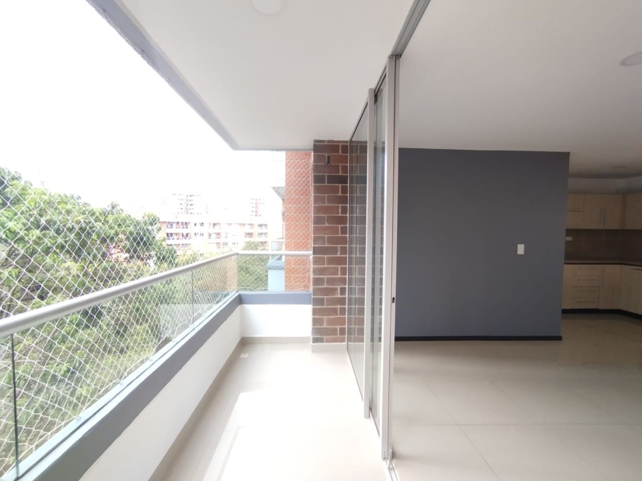 Apartamento en arriendo Antioquia Envigado Mont Juic 85 m2 Habitaciones 2 Baños 2 Garajes 2 Precio $4200000