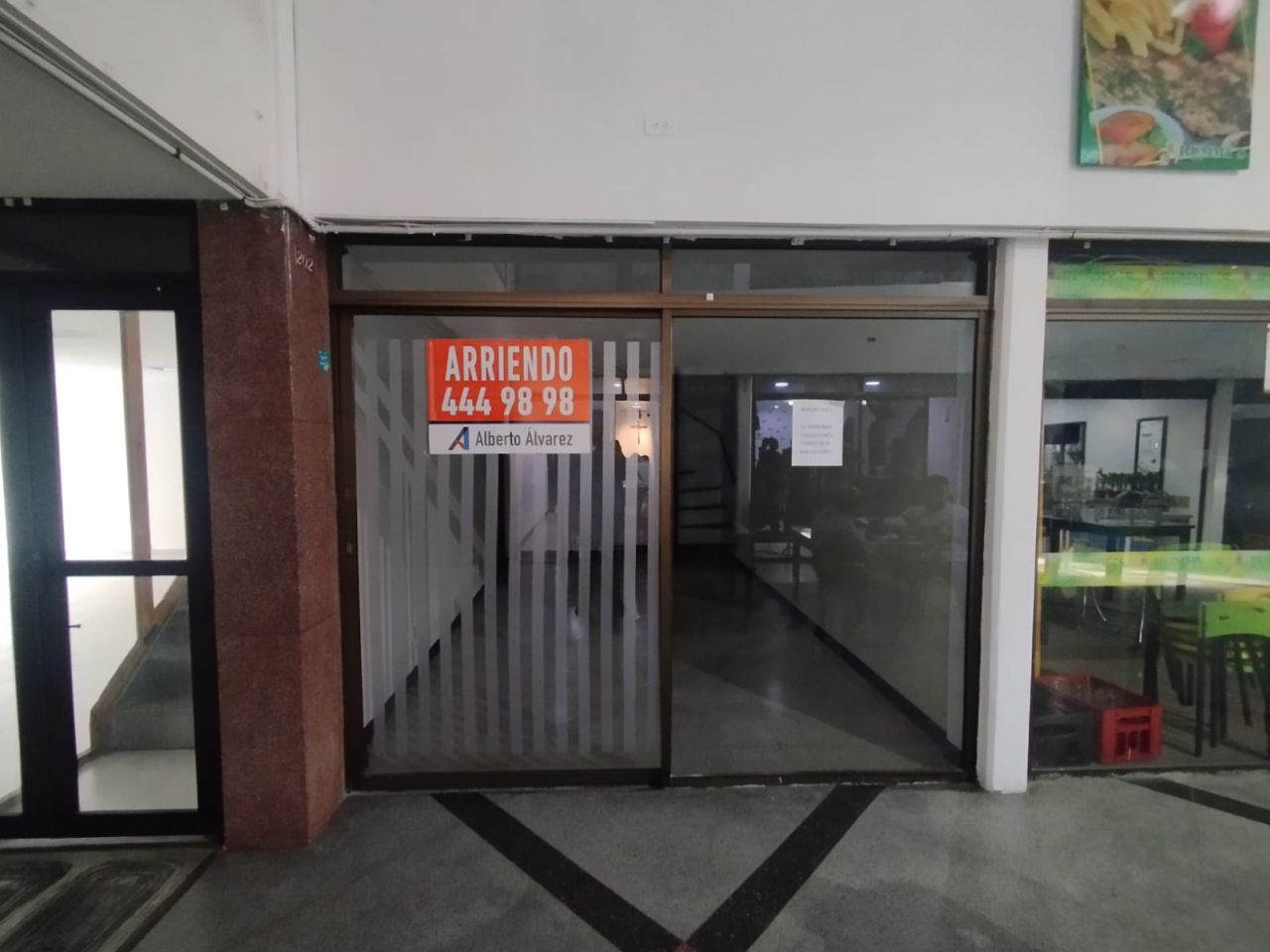 Local en arriendo Antioquia Medellín Colon 32 m2 Habitaciones 0 Baños 1 Garajes 0 Precio $1800000