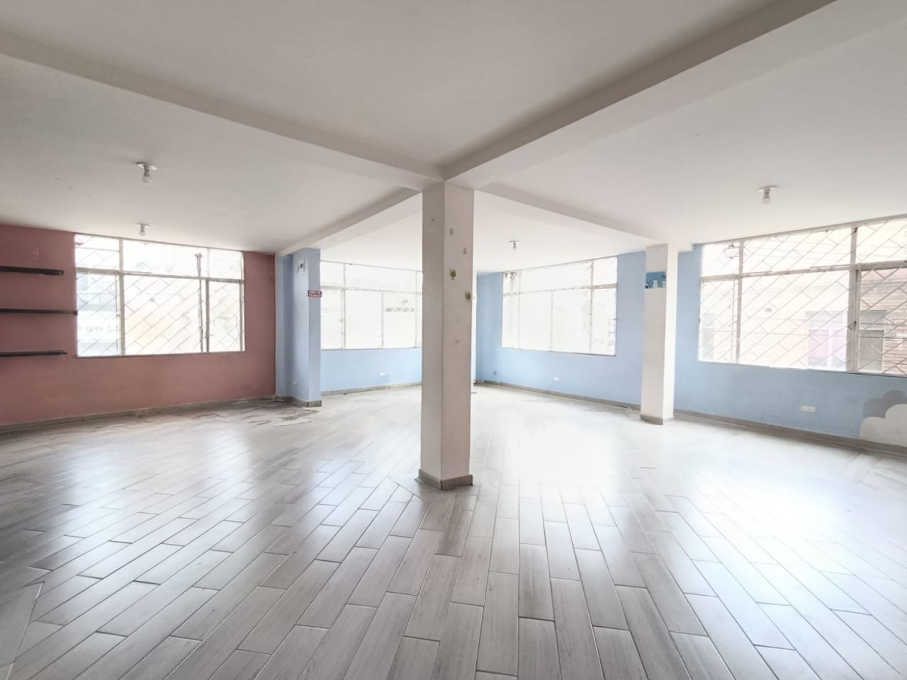 Local en arriendo Cundinamarca Soacha San Luis 60 m2 Habitaciones 0 Baños 2 Garajes 0 Precio $3400000