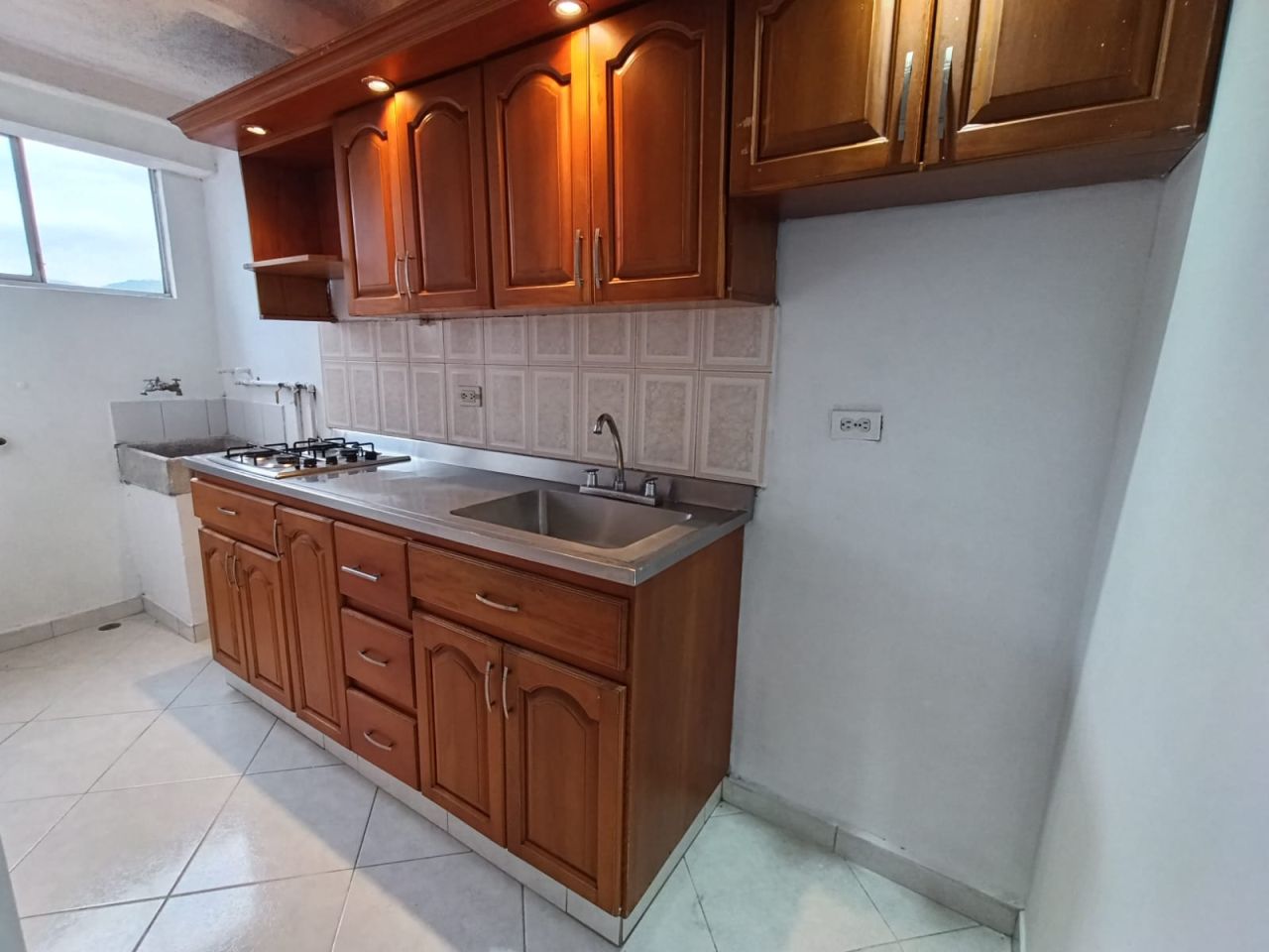Apartamento en arriendo Antioquia Medellín Urbanizacion Villa Flora 64 m2 Habitaciones 3 Baños 2 Garajes 1 Precio $2200000