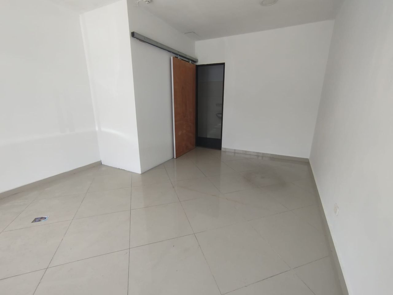 Local en arriendo Antioquia Rionegro Rionegro 24 m2 Habitaciones 0 Baños 0 Garajes 0 Precio $3500000