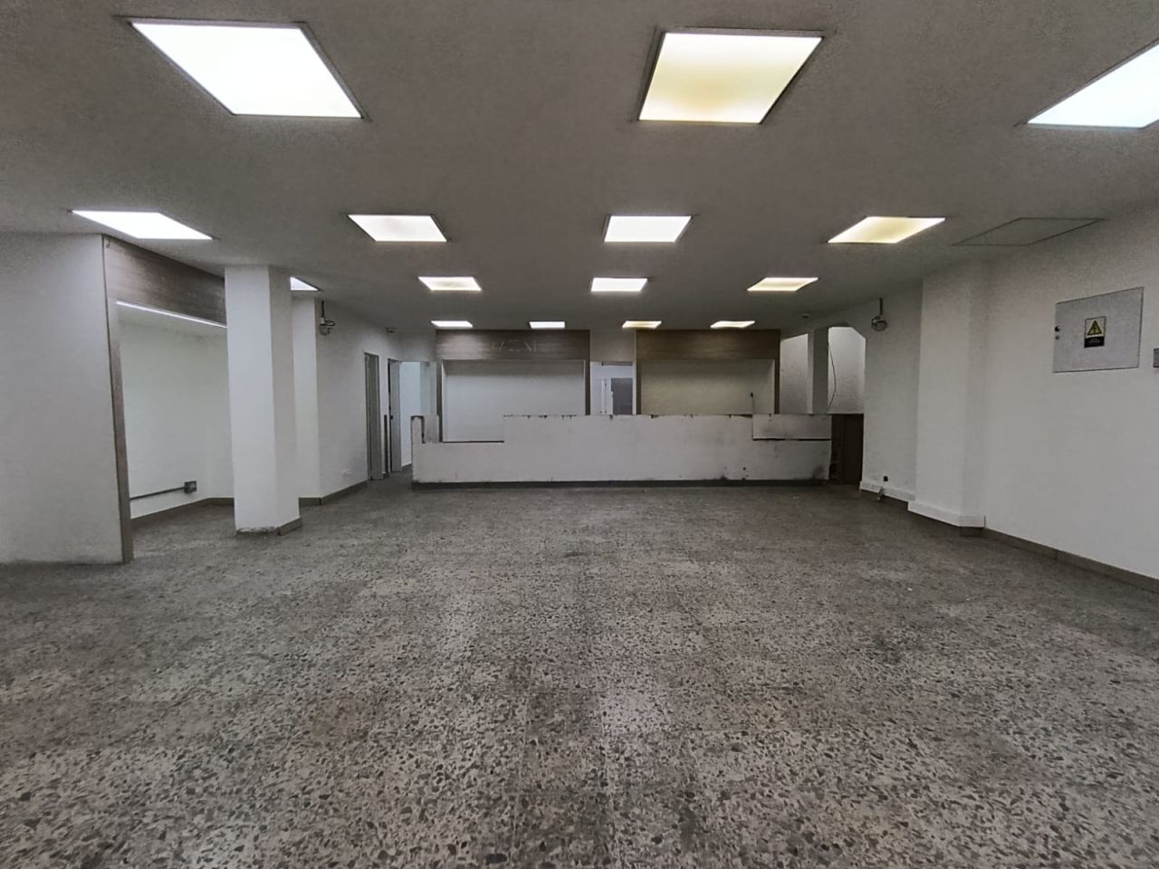 Local en arriendo Antioquia Medellín Colon 203 m2 Habitaciones 0 Baños 2 Garajes 0 Precio $11000000