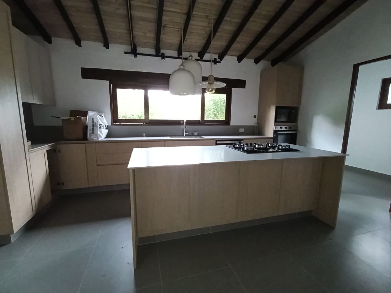 Casa Campestre en arriendo Antioquia Envigado Envigado 300 m2 Habitaciones 6 Baños 4 Garajes 20 Precio $15000000